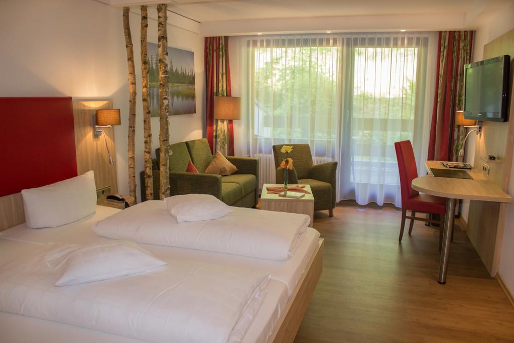 Hotel Ochsen Hoefen an der Enz Exterior photo
